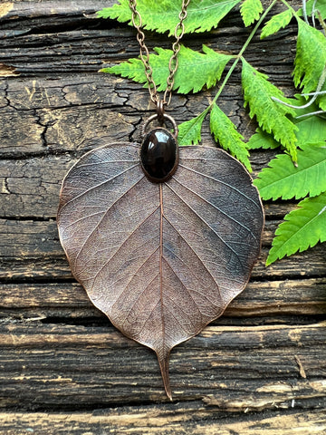 Bodhi Leaf Dark Brown Agate Necklace